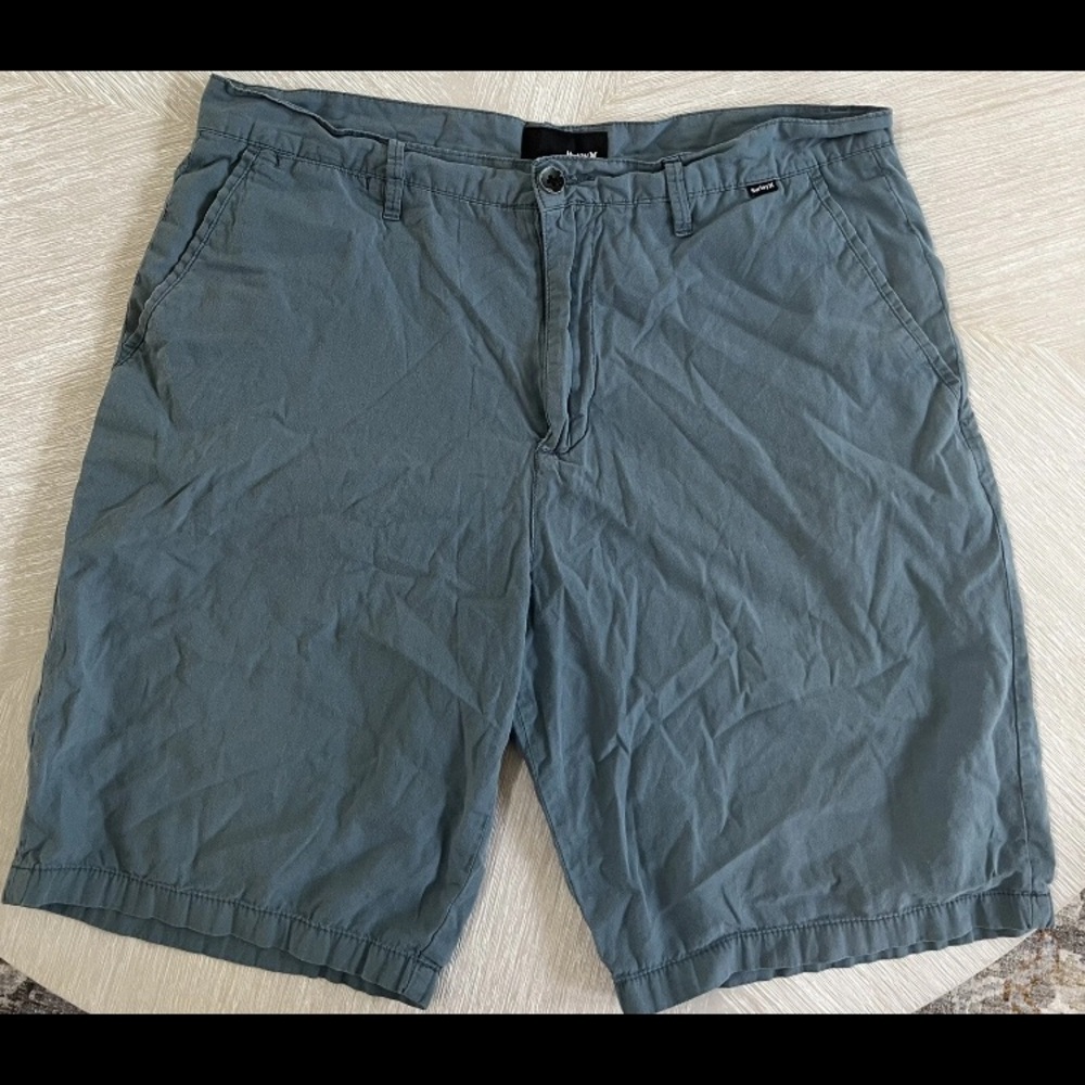Hurley Dri-Fit Men's Shorts - Green - Size 34.